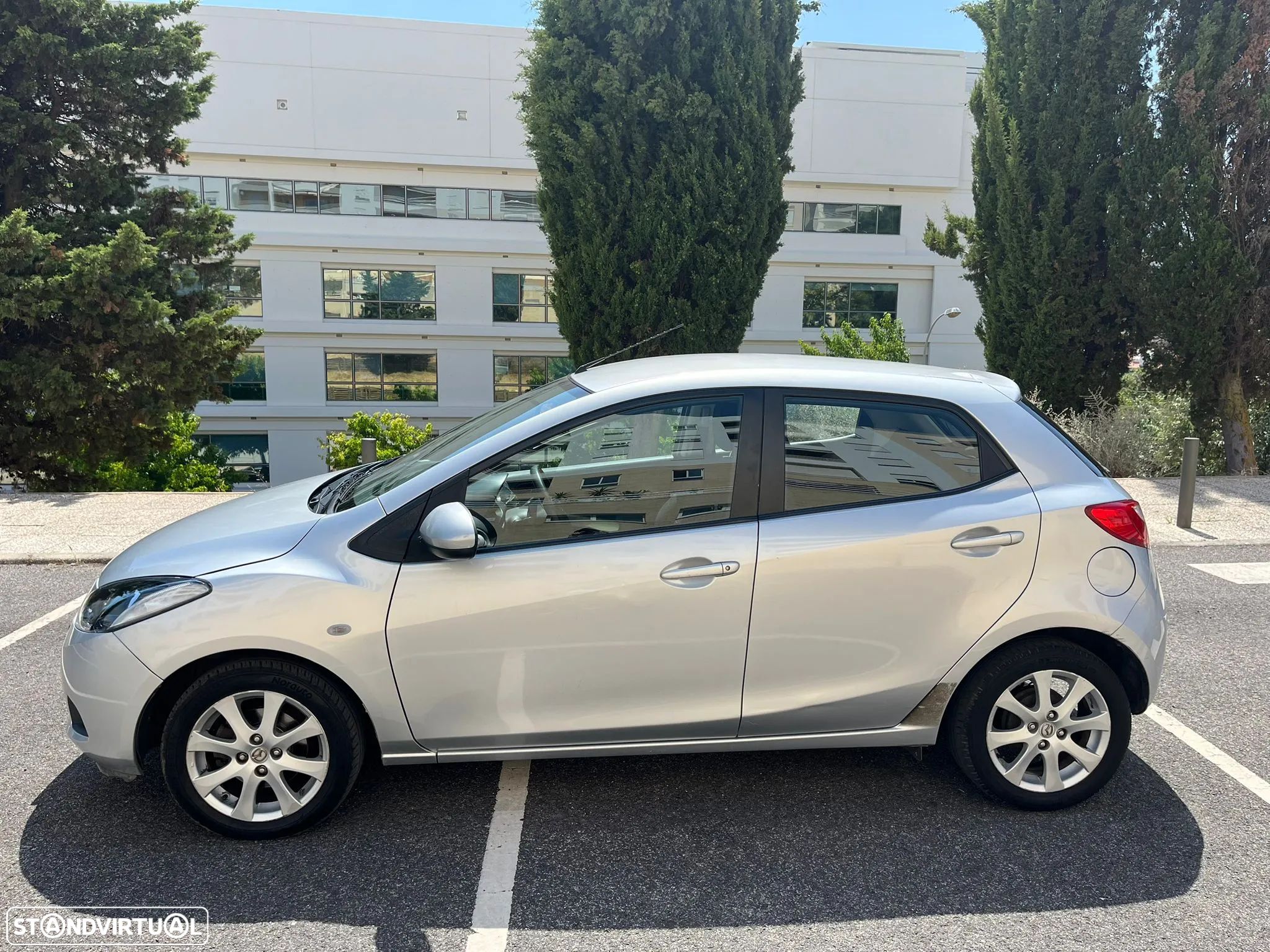 Mazda 2 1.3 MZR Core - 1