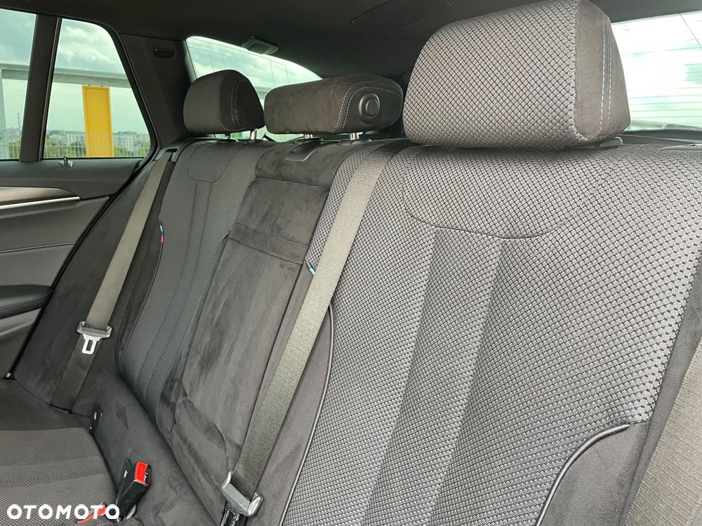 BMW Seria 5 530e M Sport sport - 28