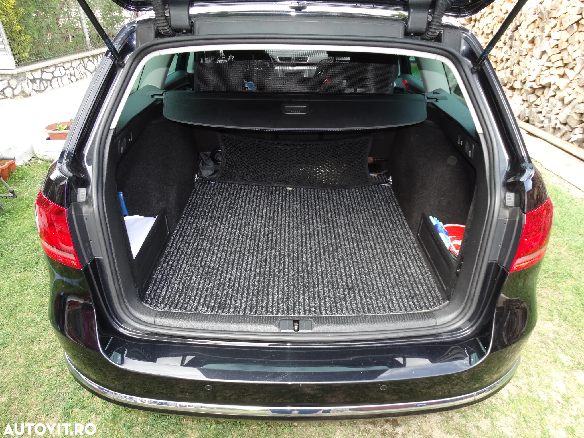 Volkswagen Passat Variant 2.0 Blue TDI SCR Comfortline - 29