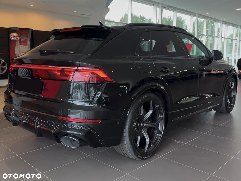 Audi RS Q8 - 3