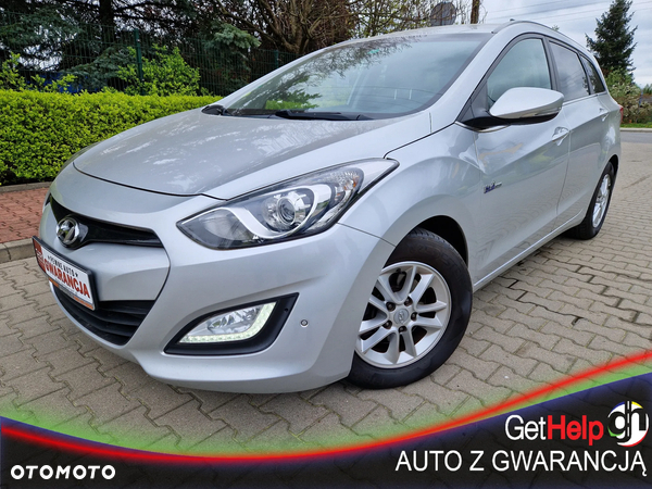 Hyundai i30 blue 1.6 CRDi Trend