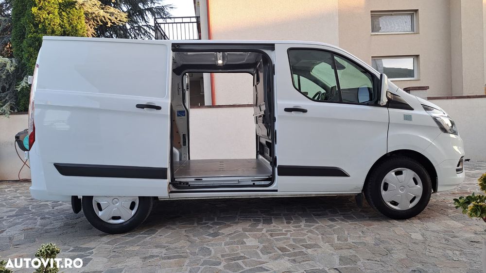 Ford Transit Custom - 10