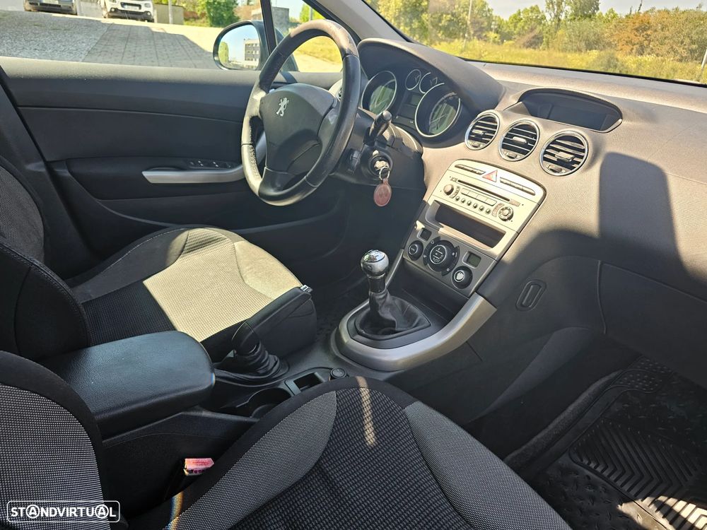 Peugeot 308 1.6 HDi Sport - 26