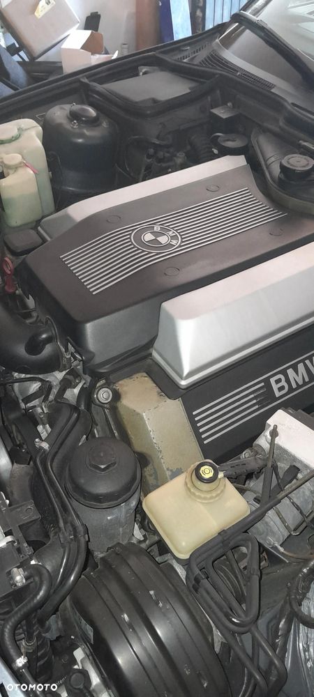 BMW Seria 5 540i - 4