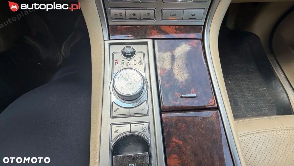 Jaguar XF 2011