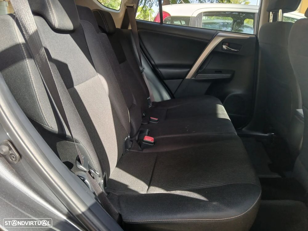 Toyota RAV4 2.0 D-4D Comfort - 5