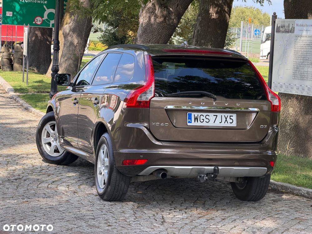 Volvo XC 60 D3 Geartronic Momentum - 3