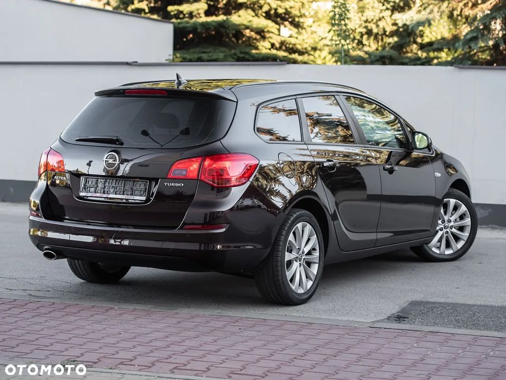 Opel Astra 1.4 Turbo - 10