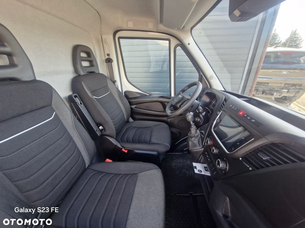 Iveco 35s16 - 29