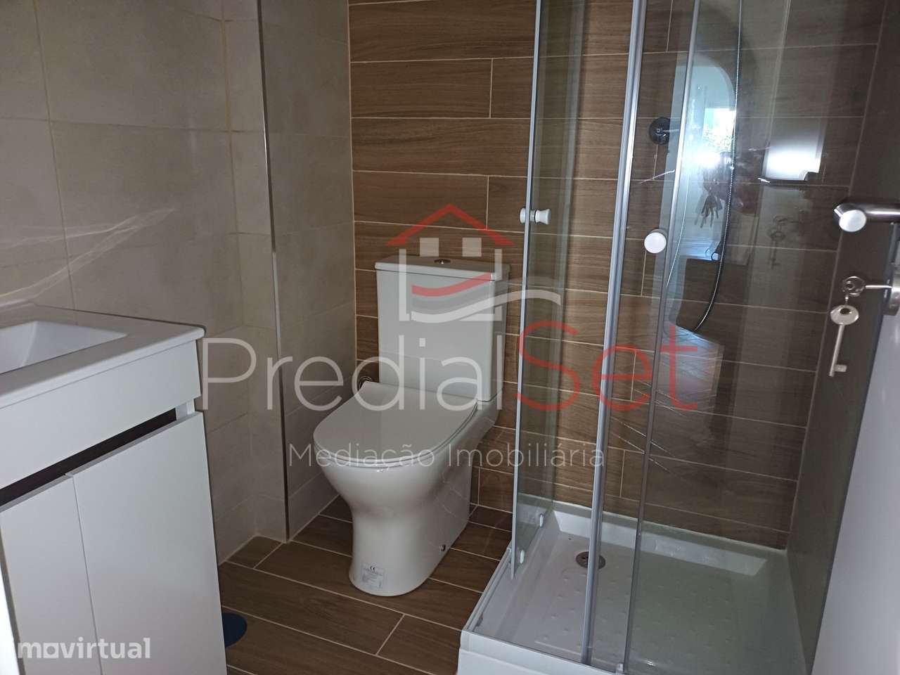 Apartamento T4 remodelado - Amora -Seixal - Grande imagem: 4/18
