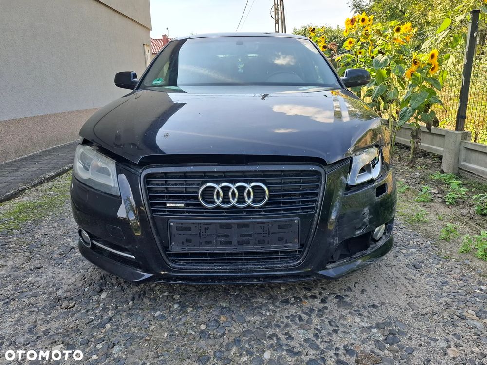 Audi A3 Sportback 2.0 TDI DPF quattro S line Sportpaket - 4