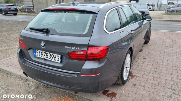 BMW Seria 5 520d Luxury Line