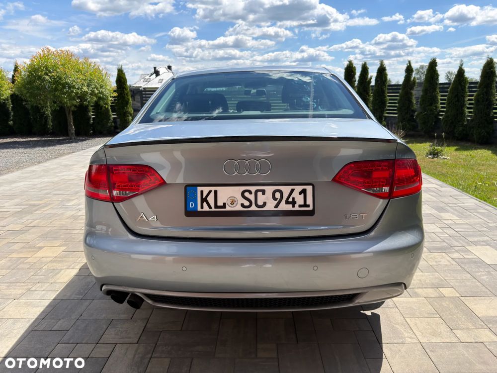 Audi A4 Limousine 1.8 TFSI Limited Edition - 18
