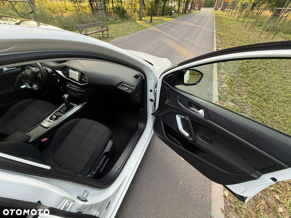 Peugeot 308 - 28