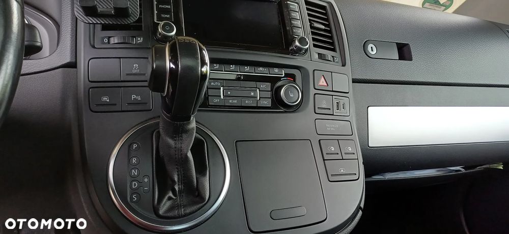 Volkswagen Multivan - 35