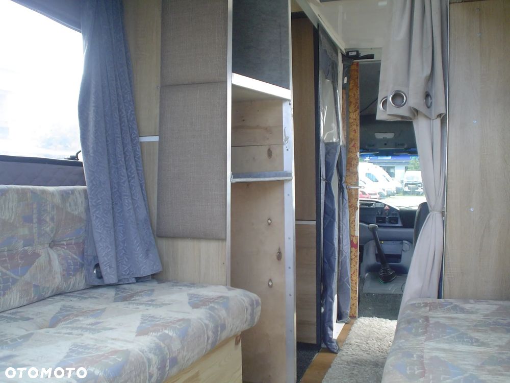 Mercedes-Benz SPRINTER - 14