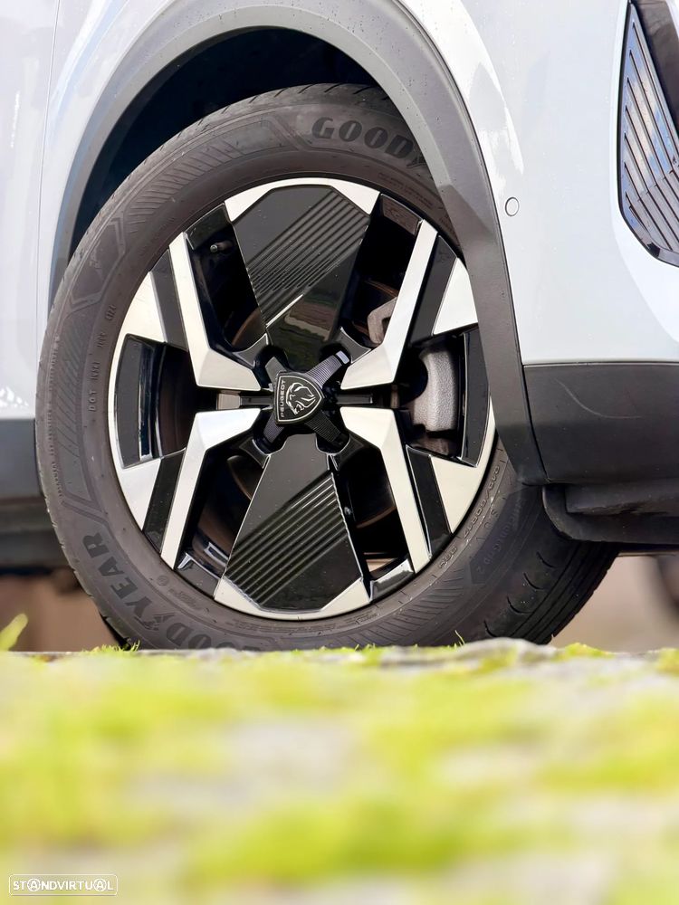 Peugeot 2008 1.2 PureTech Allure Pack - 28