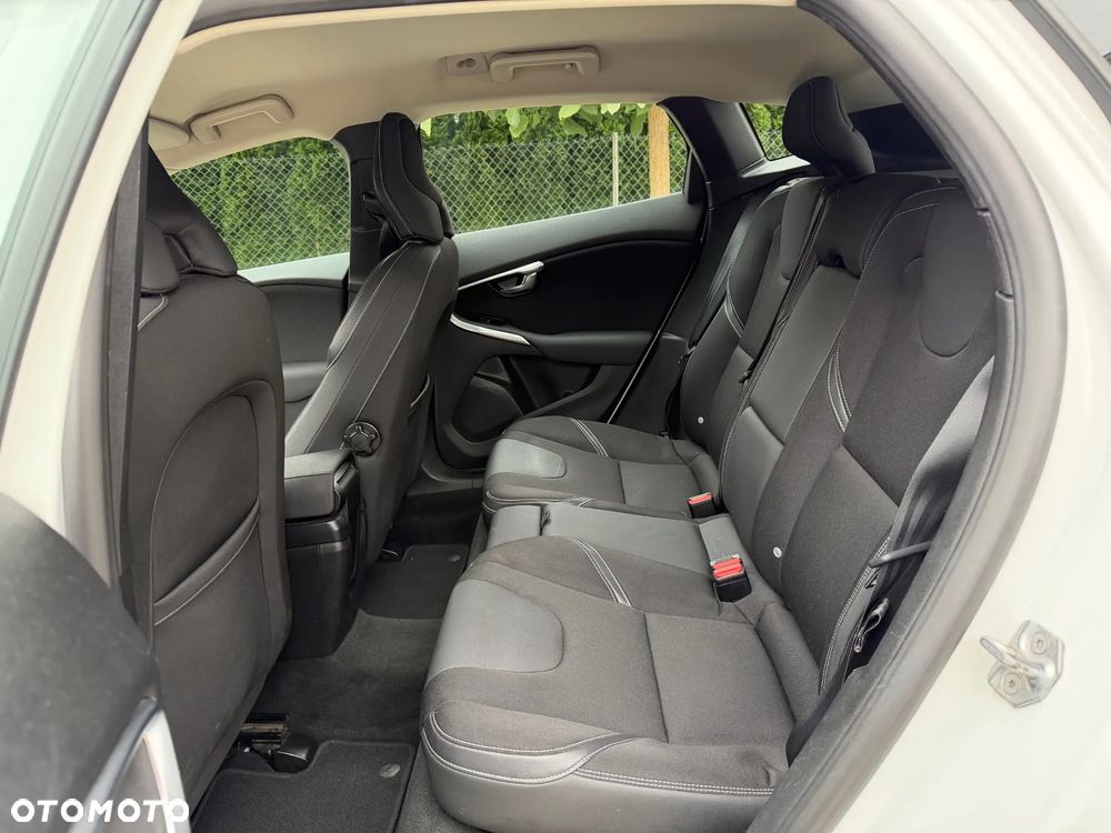 Volvo V40 D4 Drive-E Inscription - 11