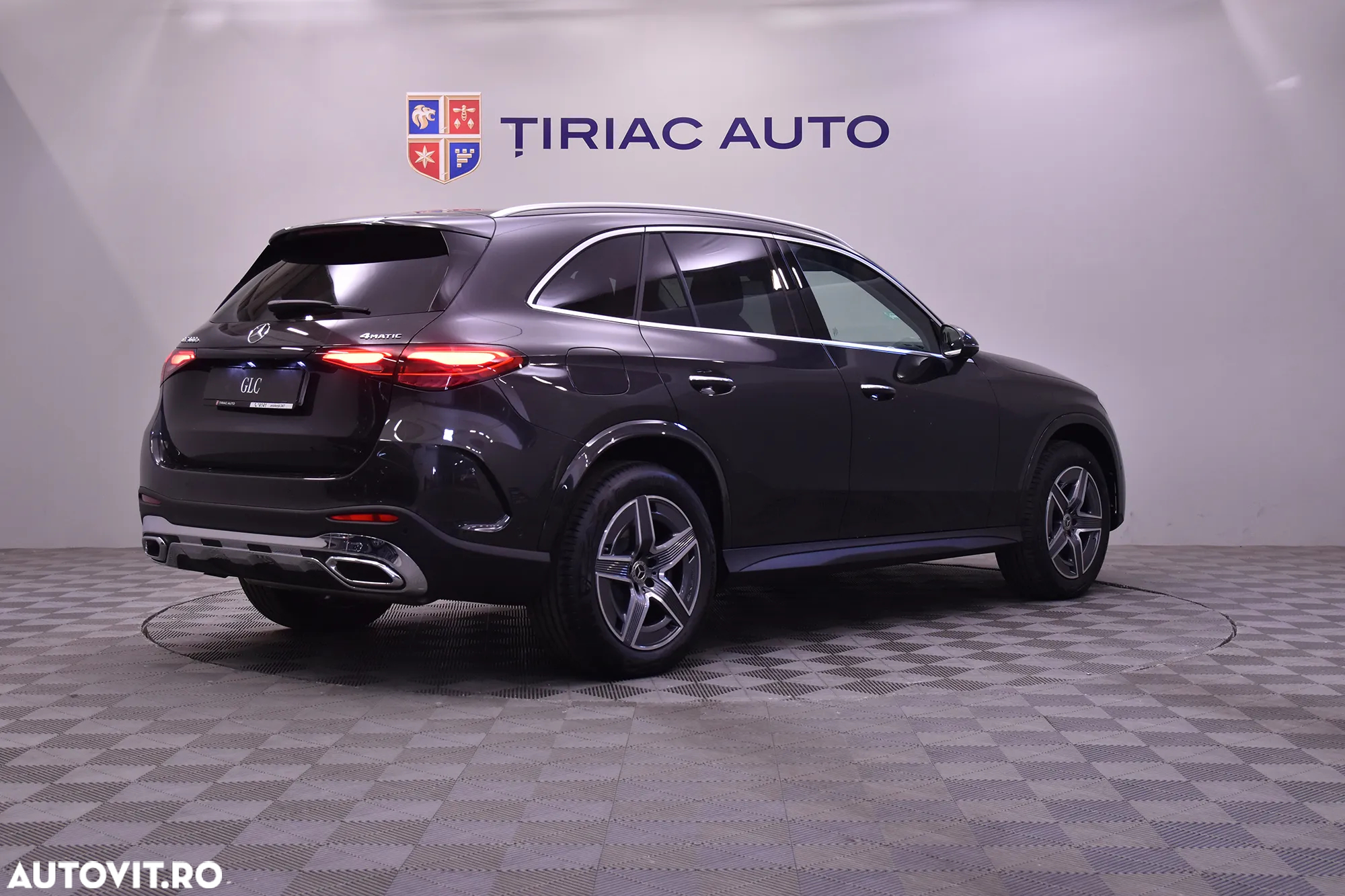 Mercedes-Benz GLC 300 e 4MATIC - 5