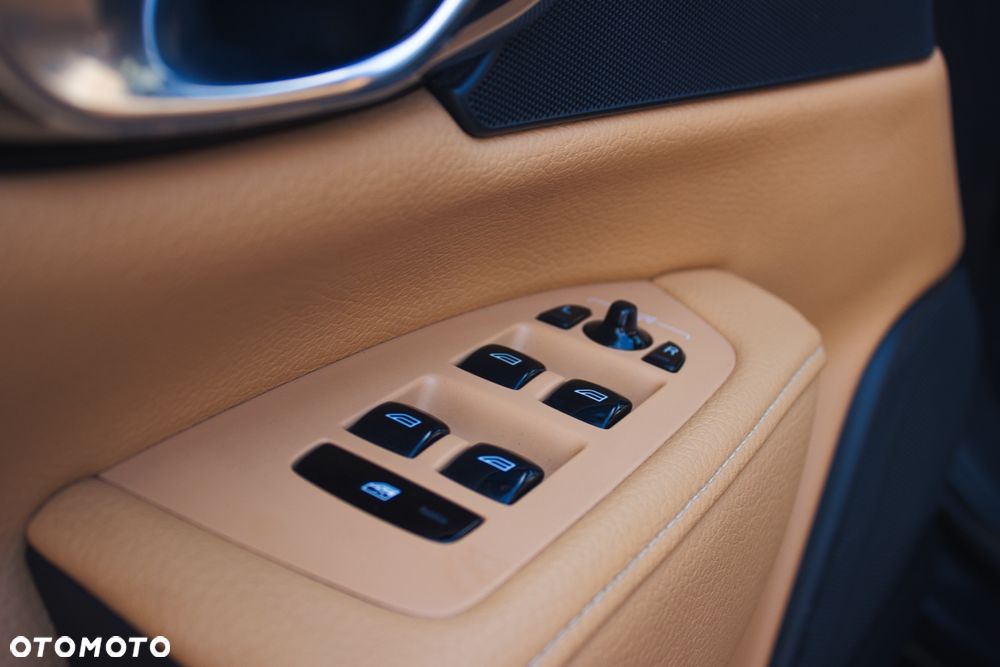 Volvo S90 - 18