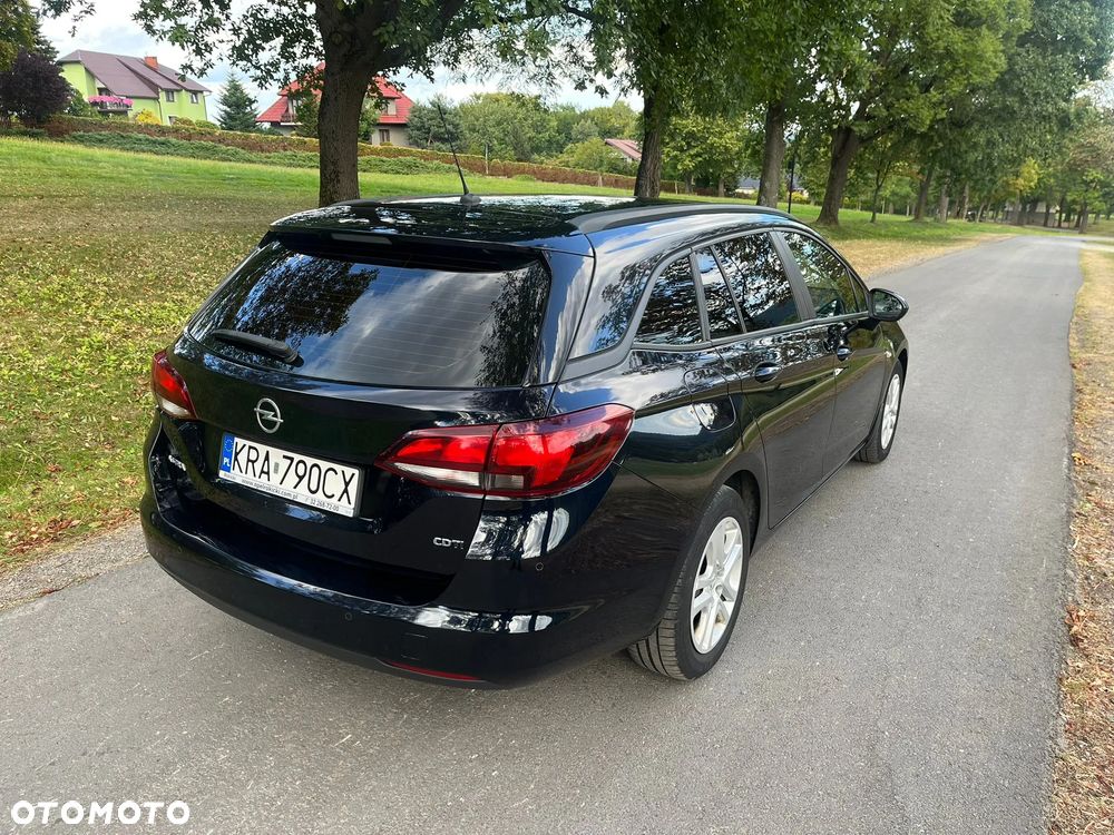 Opel Astra V 1.6 CDTI Dynamic - 10
