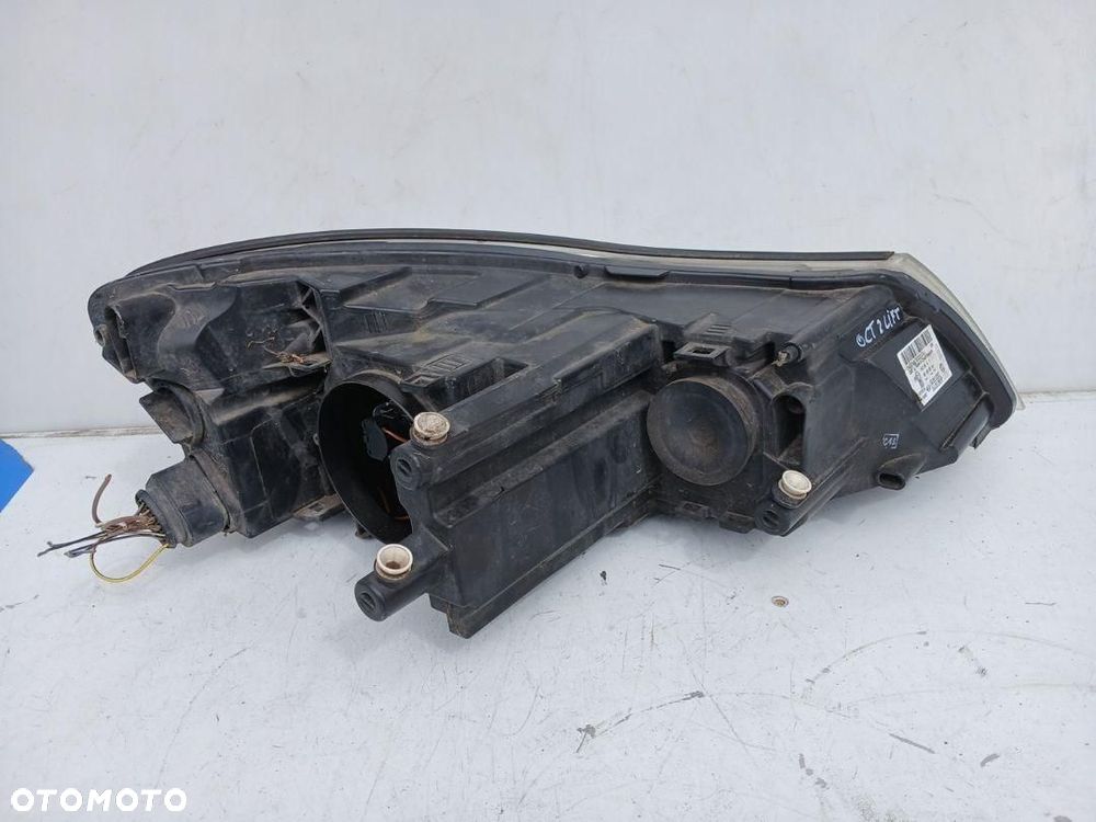 REFLEKTOR PRZÓD PRZEDNI LEWY LAMPA SKODA OCTAVIA II LIFT 1Z2941015F - 2