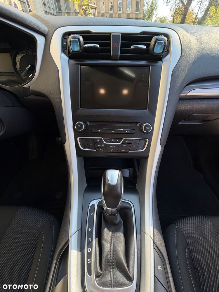 Ford Mondeo - 8