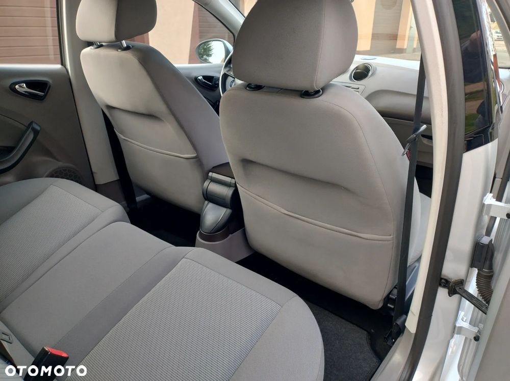 Seat Ibiza 1.4 16V Reference - 29