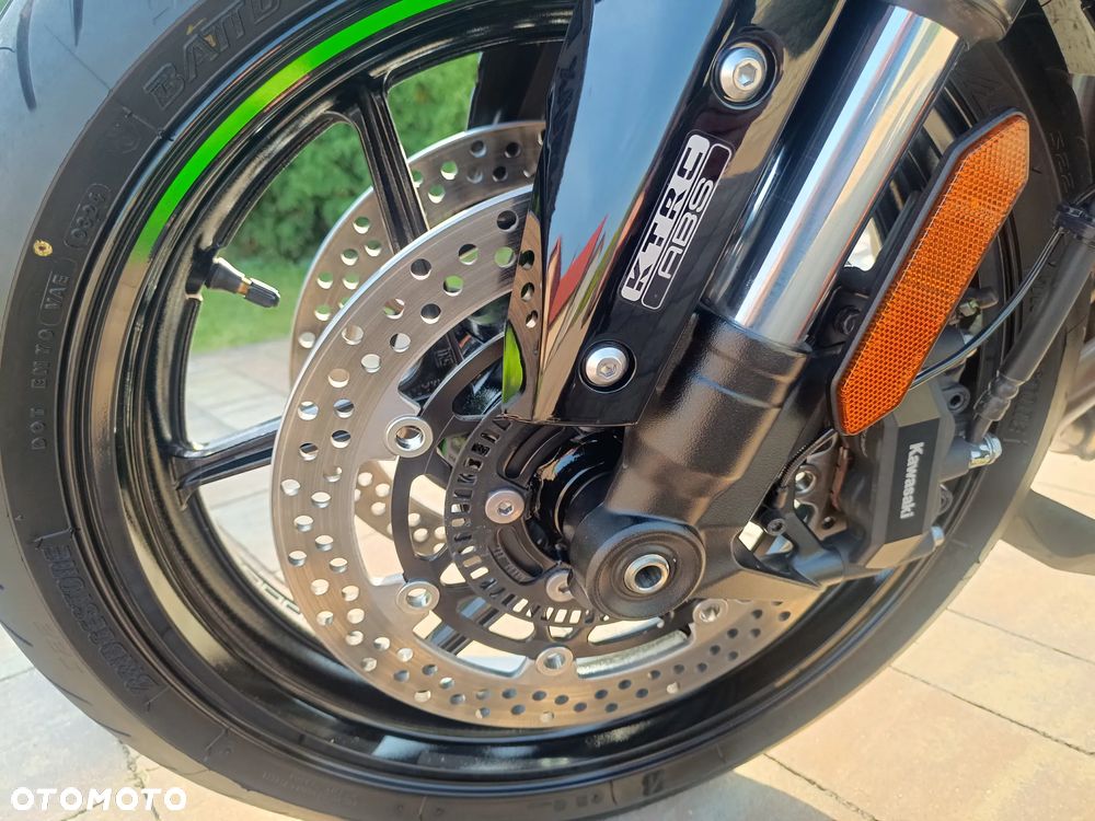 Kawasaki Ninja 1000 SX - 17