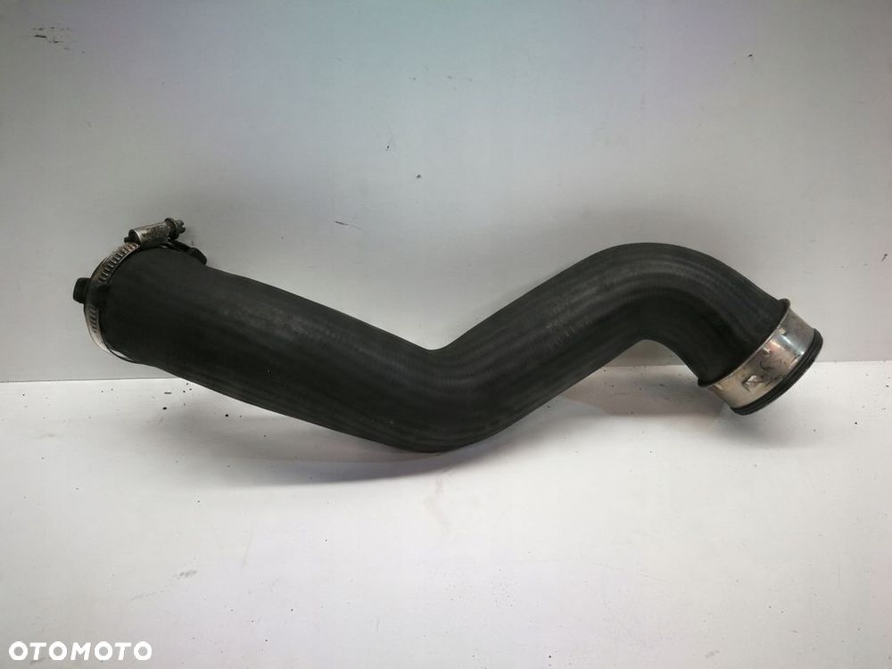 RURA WĄŻ INTERCOOLERA AUDI A4 8E0145737F - 3