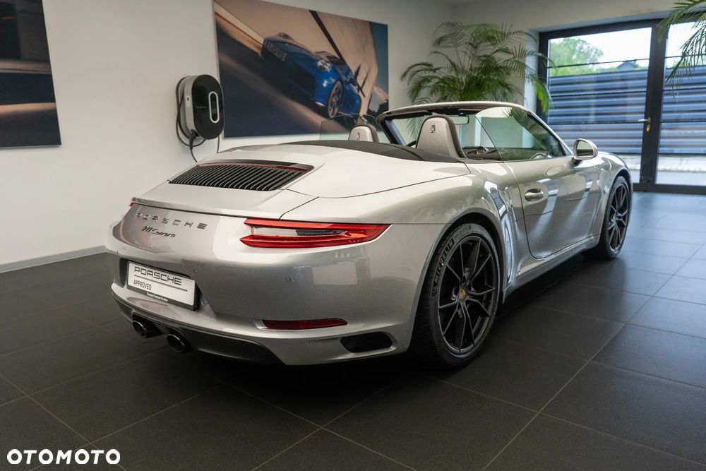 Porsche 911 Carrera PDK - 34