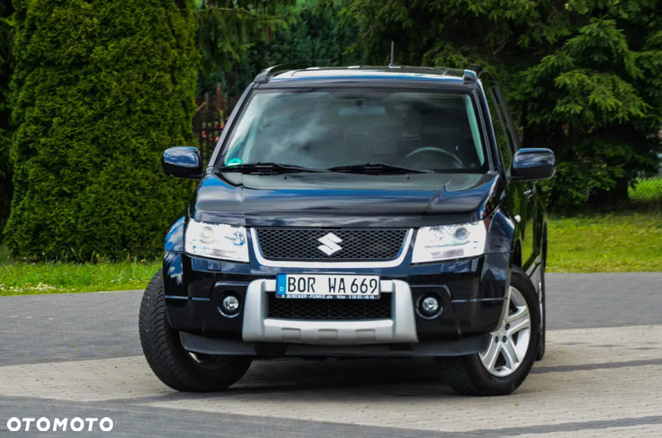 Suzuki Grand Vitara 2.0 De luxe - 8