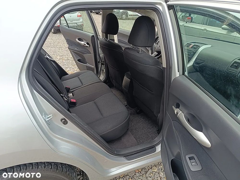 Toyota Auris 1.33 VVT-i Premium - 14