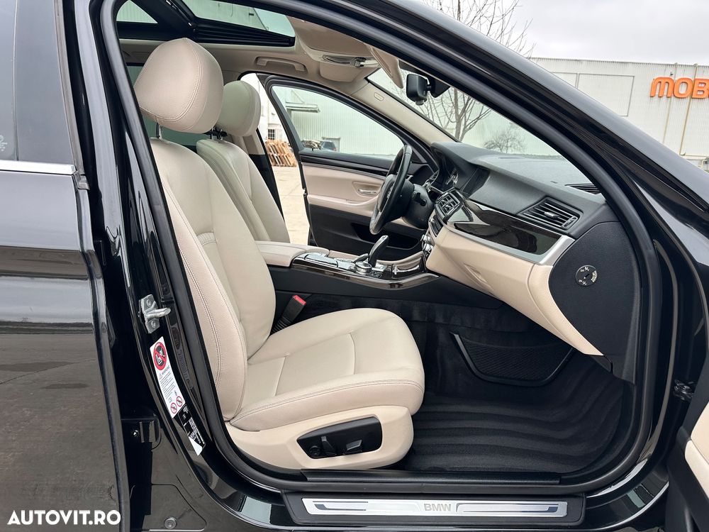 BMW Seria 5 520d Touring Aut. Luxury Line - 15