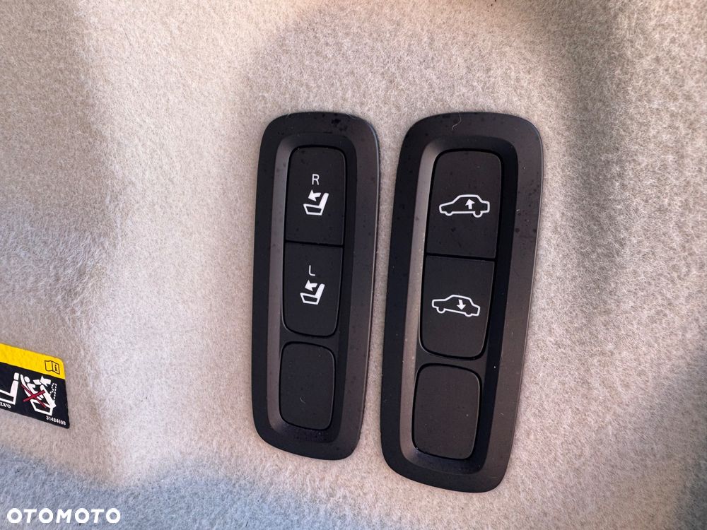 Volvo XC 60 D5 AWD Geartronic Inscription - 23