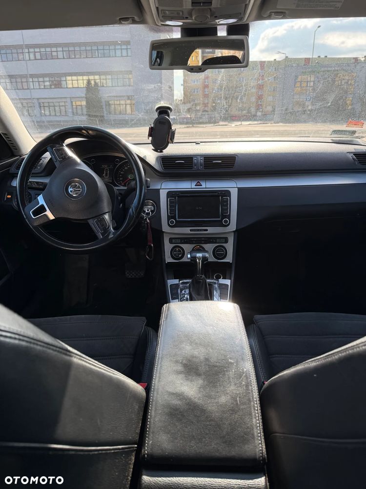 Volkswagen Passat 2.0 TDI DPF DSG Highline - 3