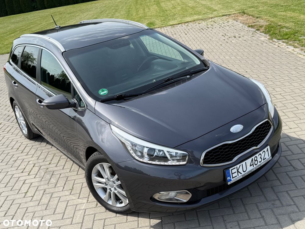 Kia Ceed - 21