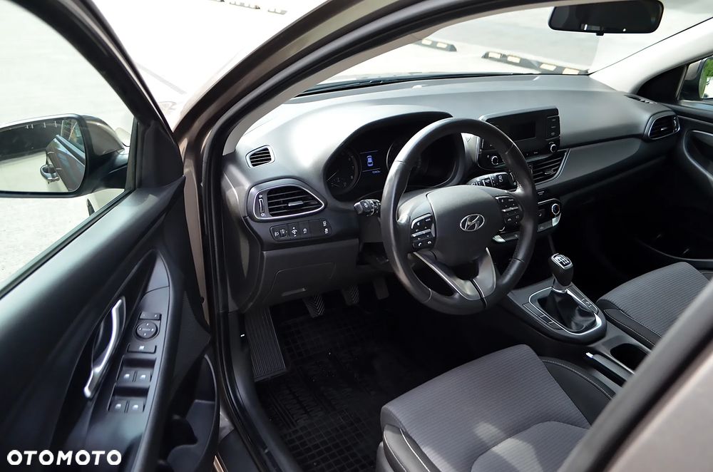 Hyundai i30 1.5 DPI Modern - 9