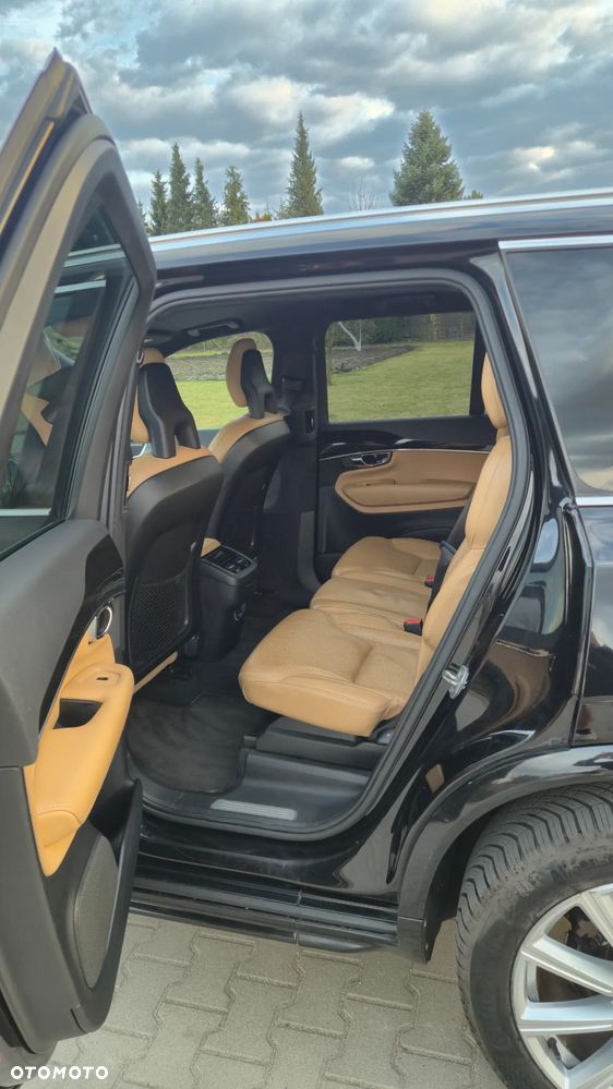 Volvo XC 90 D5 SCR AWD Inscription 7os - 8