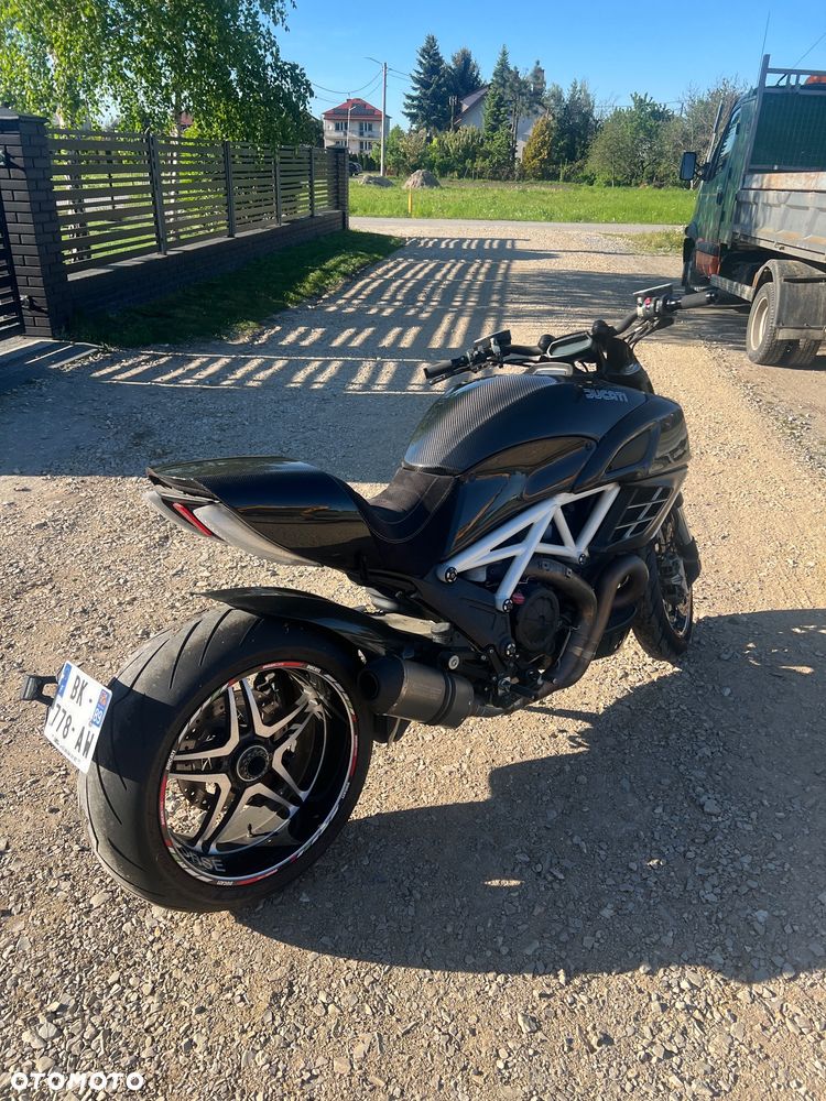 Ducati Diavel - 11