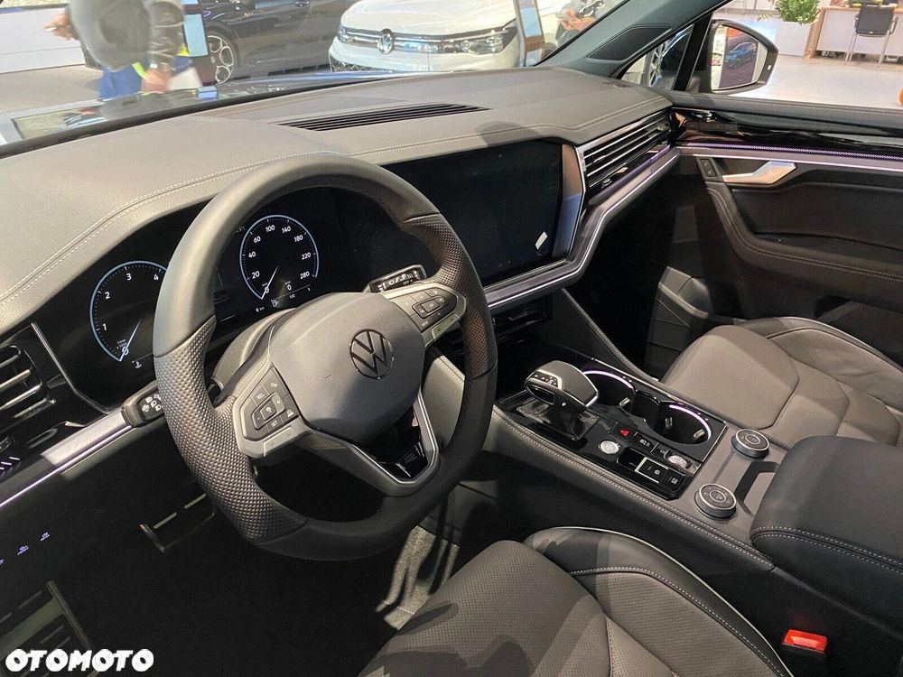 Volkswagen Touareg - 11