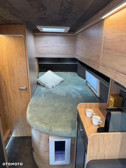 Globe-Traveller explorer - 14