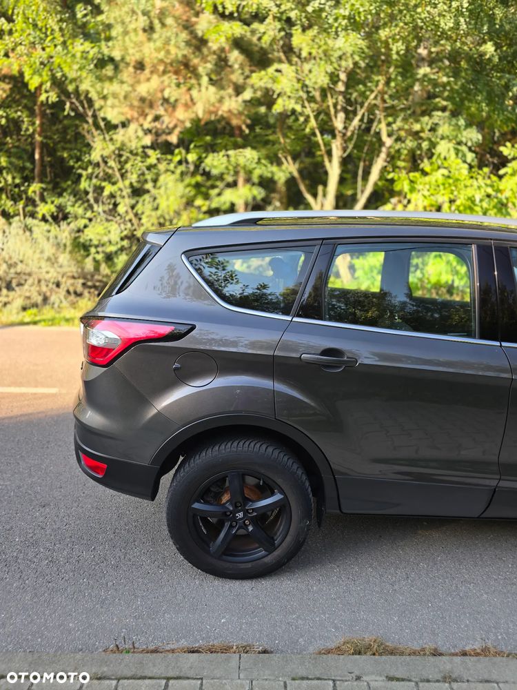 Ford Kuga 1.5 EcoBoost 2x4 Cool & Connect - 14