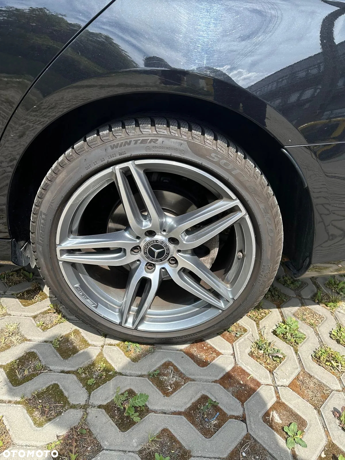 Mercedes-Benz Klasa E 220 d 4-Matic 9G-TRONIC - 4