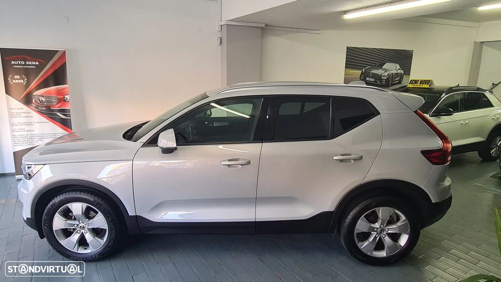 Volvo XC 40 1.5 T3 Momentum Geartronic - 3