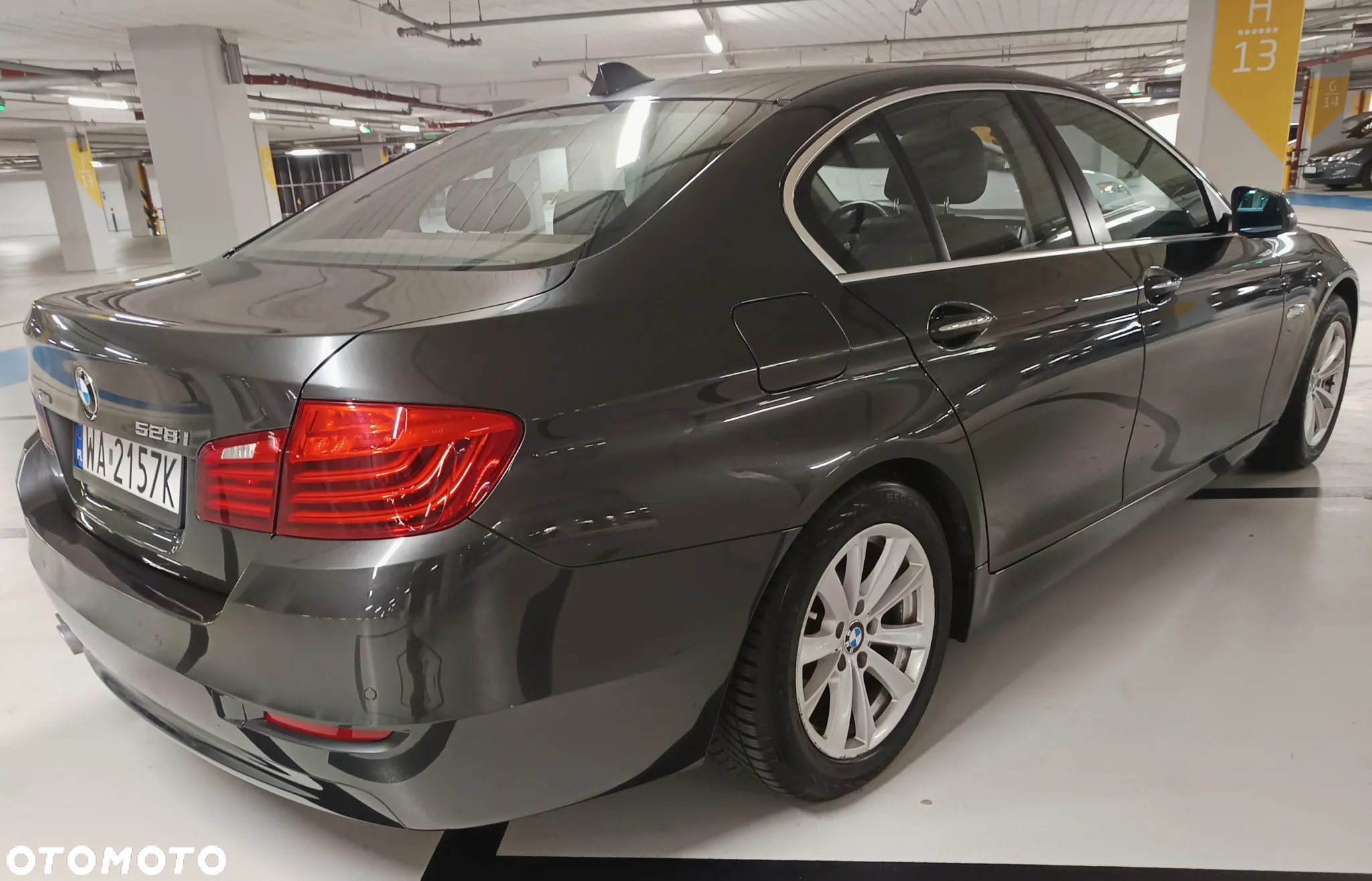 BMW Seria 5 528i xDrive - 10