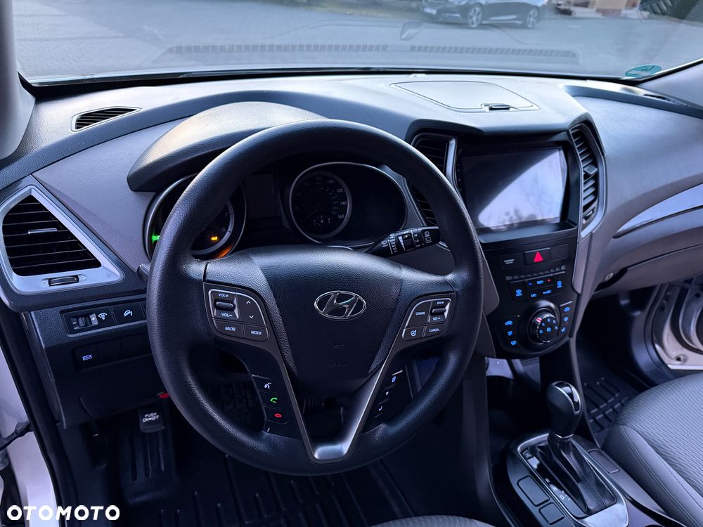 Hyundai Santa Fe 2.4 Sport Utility - 25