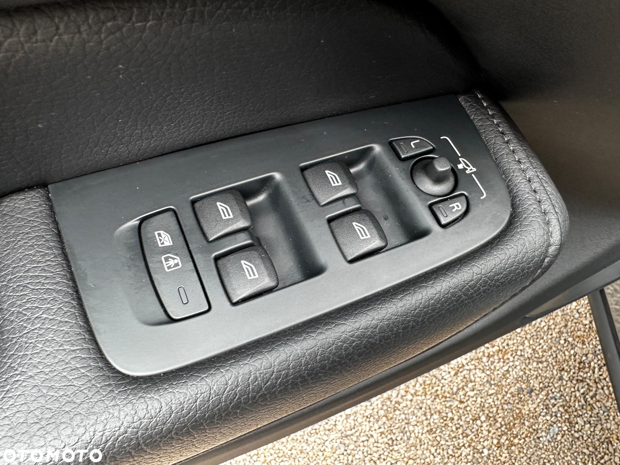 Volvo XC 60 D4 Geartronic Momentum - 26