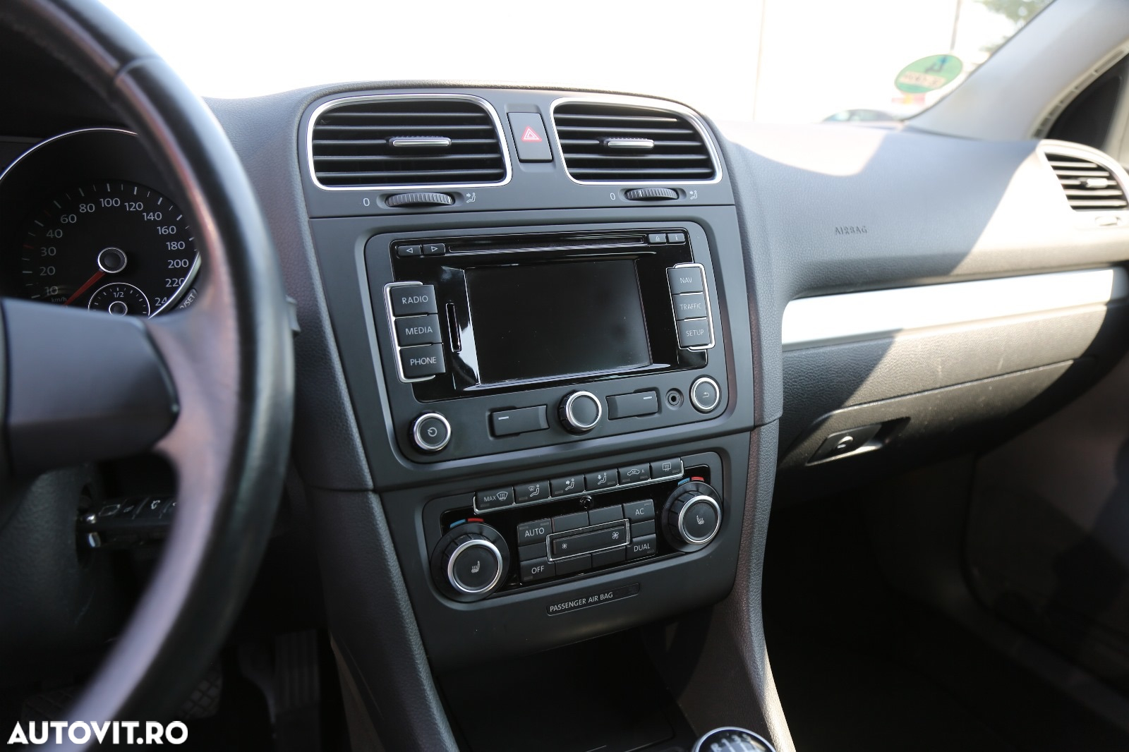 Volkswagen Golf 2.0 TDI DPF Highline - 11