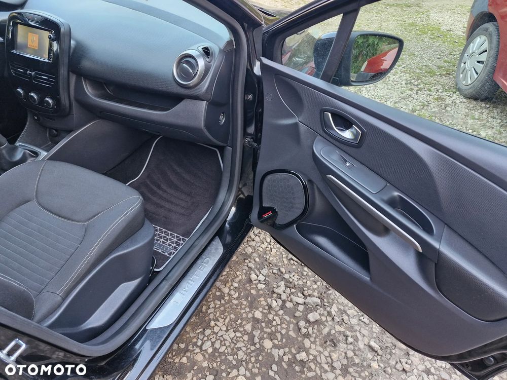 Renault Clio 1.2 16V 75 LIMITED - 17
